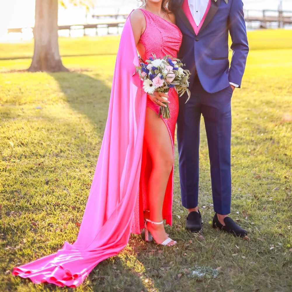 2022 Sherri Hill 54429 hot pink dress with cape
